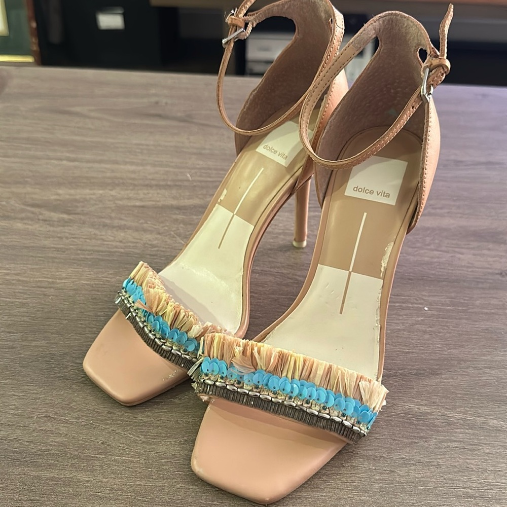 Dolce Vita blush pink heals